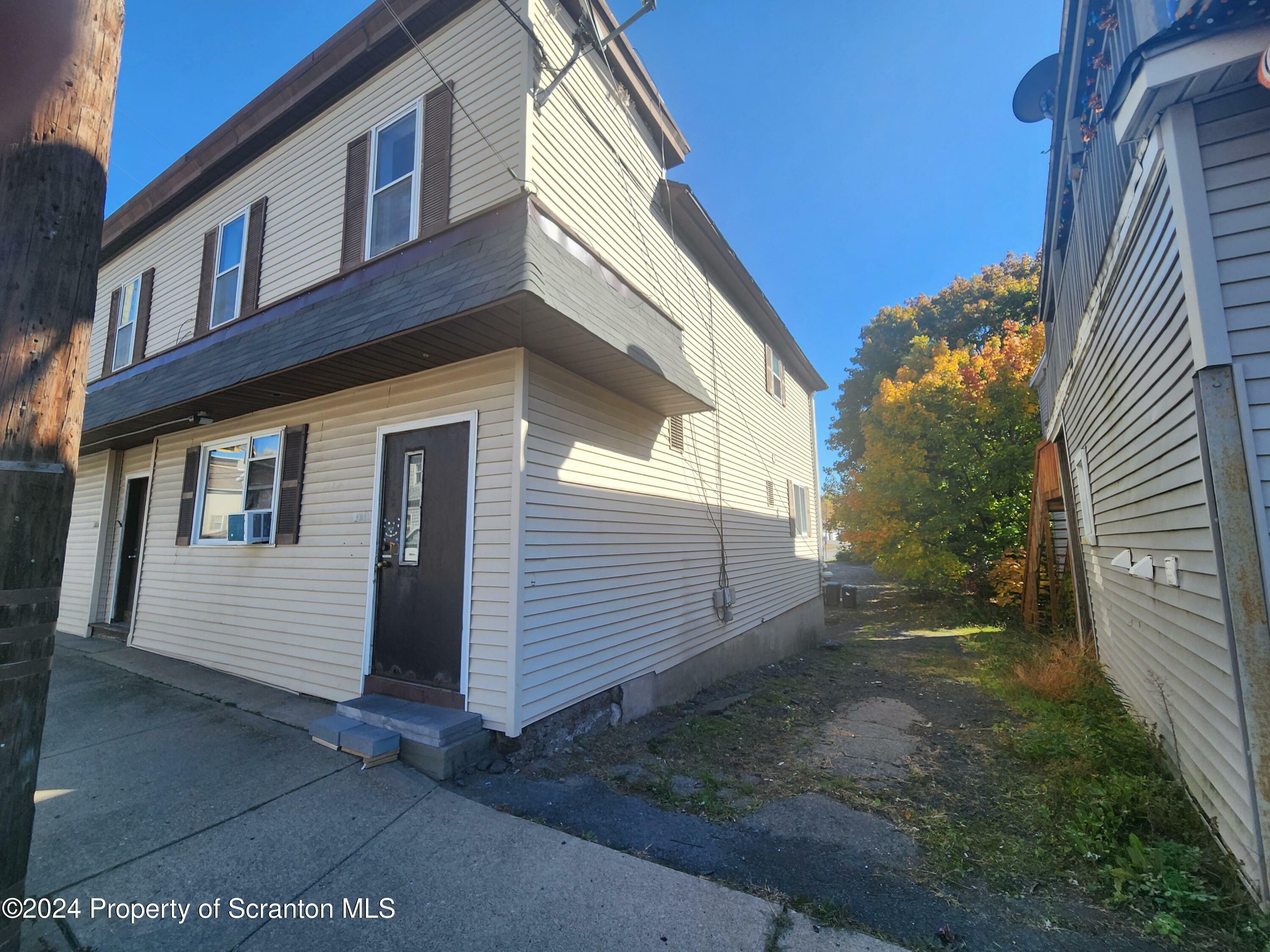 Property Photo:  1008-1010 Main Street  PA 18519 