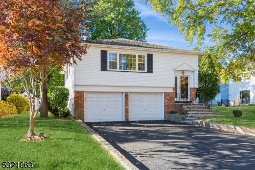 Property Photo:  605 Hory St  NJ 07016 