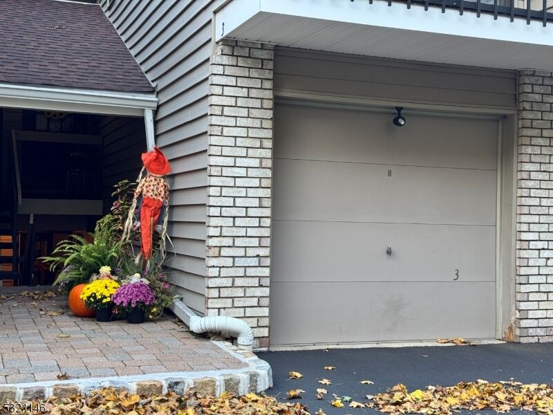 Property Photo: 3 Hillside Ct NJ 08809