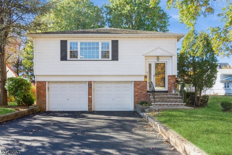 Property Photo:  605 Hory St  NJ 07016 