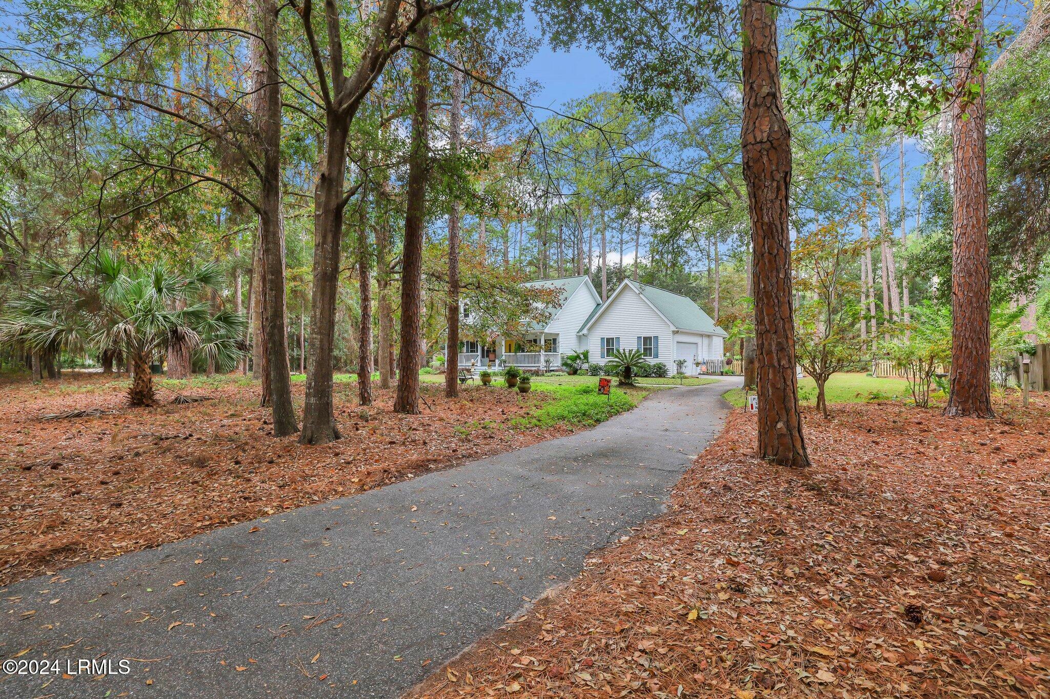 Property Photo:  525 Sams Point Road  SC 29907 