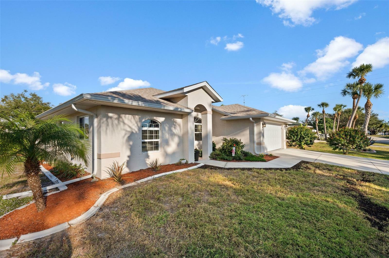 Property Photo:  4001 Tarpon Road  FL 34293 