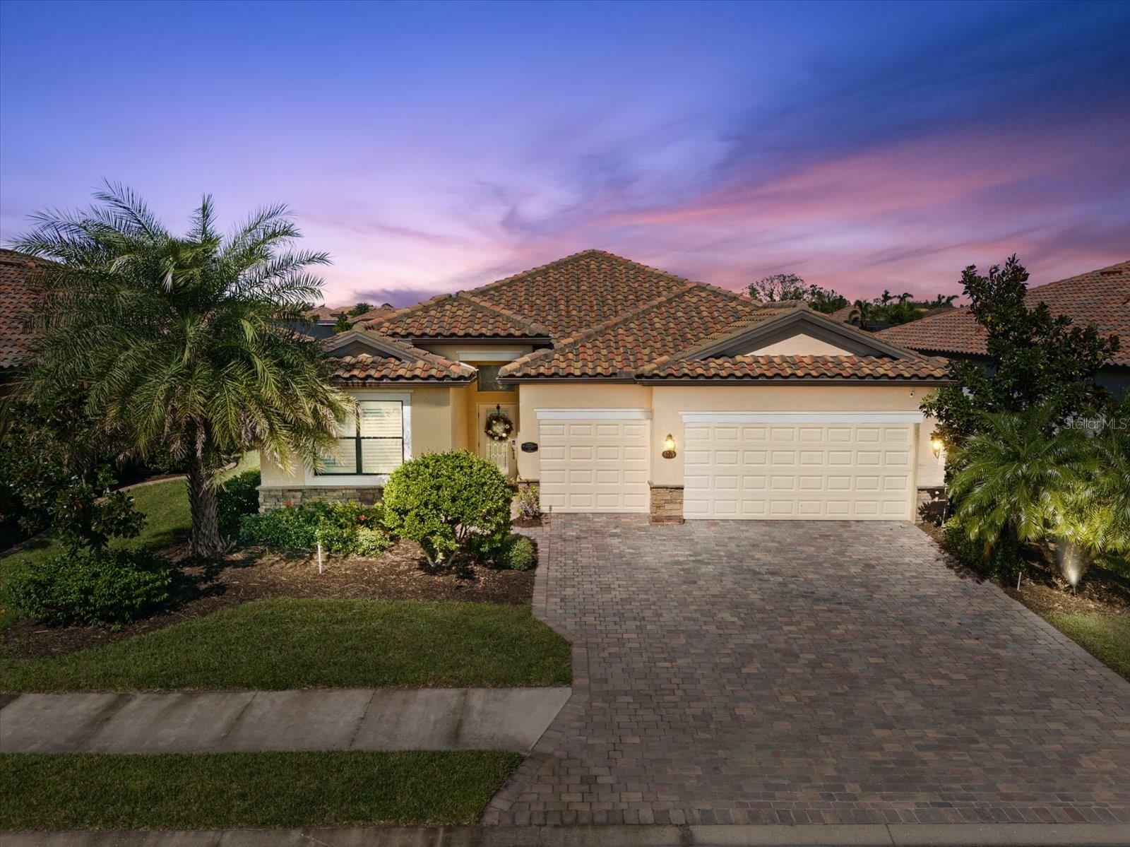 Property Photo:  6719 Rookery Lake Drive  FL 34212 