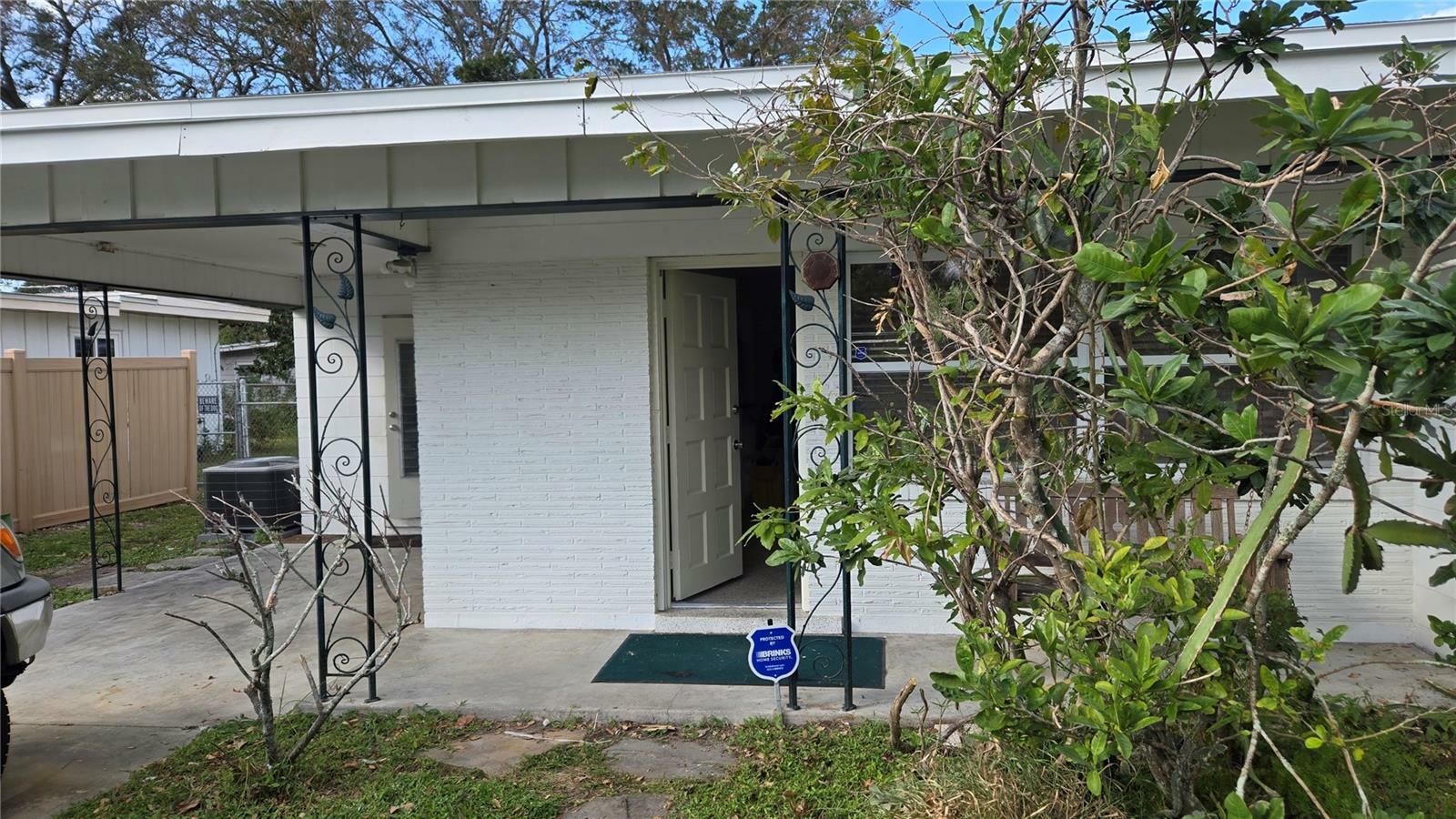 Property Photo:  3101 Bay Street  FL 34237 