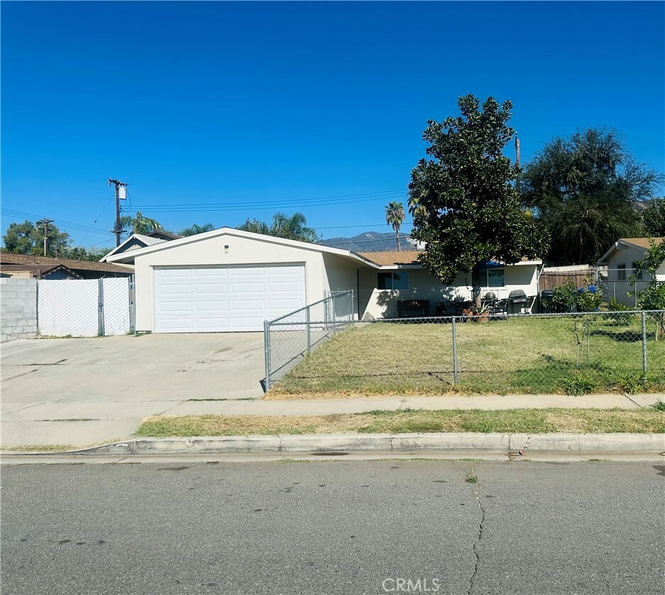 26920 14th Street  Highland CA 92346 photo