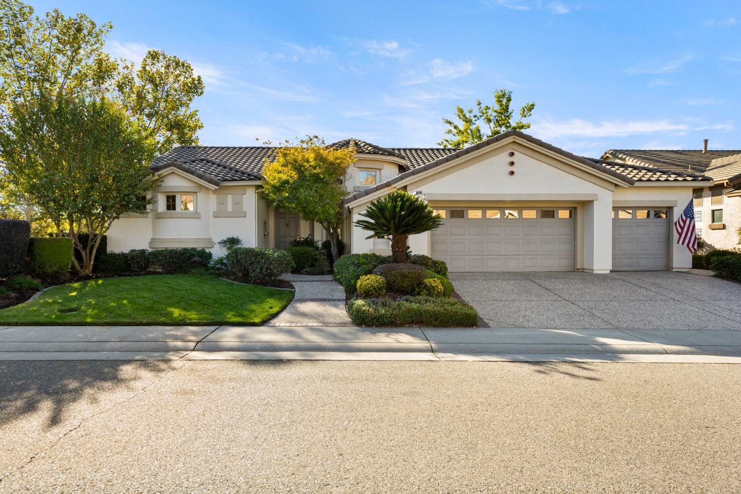 Property Photo:  1869 Creekcrest Lane  CA 95648 