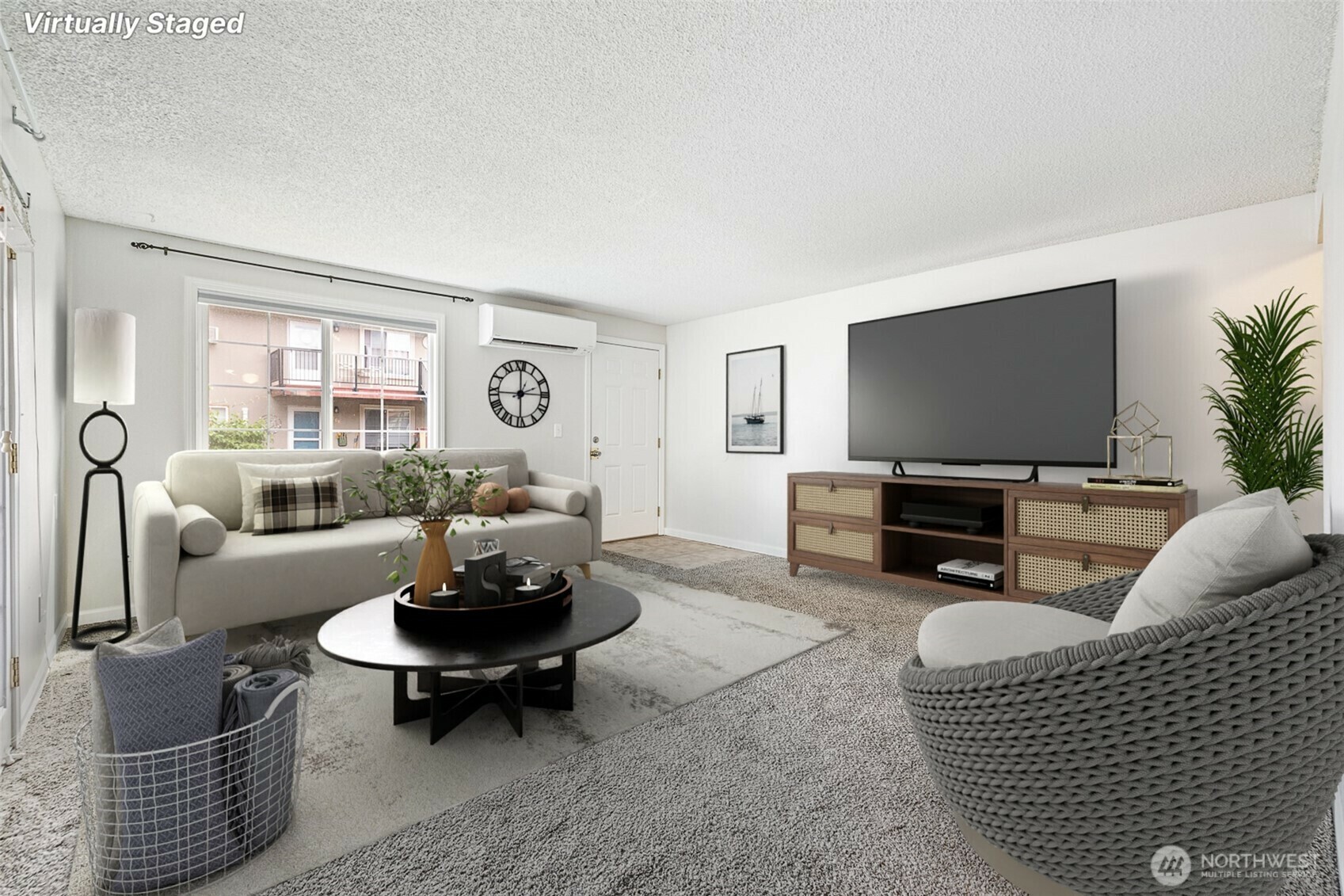 Property Photo: 526 S 40th Ave D 109 WA 99353