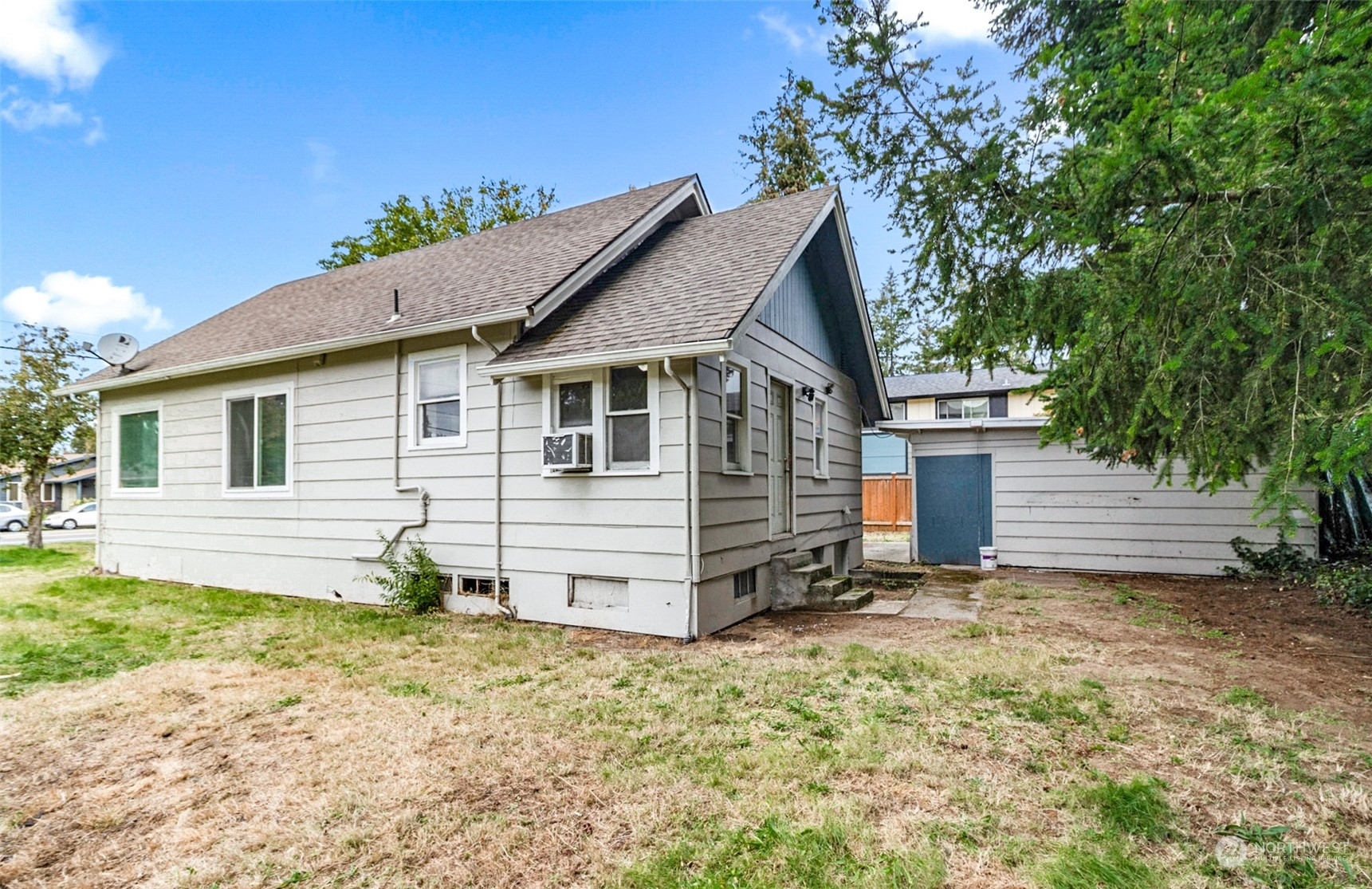 Property Photo:  1312 Cedar Avenue  WA 98270 