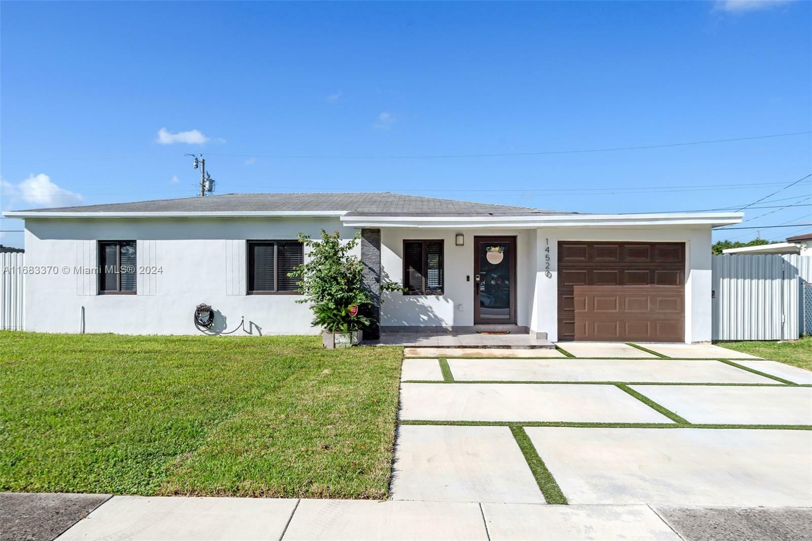 Property Photo:  14520 Buchanan St  FL 33176 