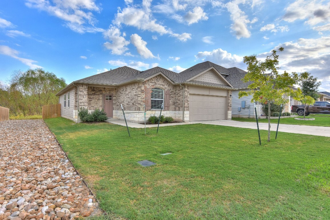 Property Photo:  6201 Kildare Drive  TX 78626 