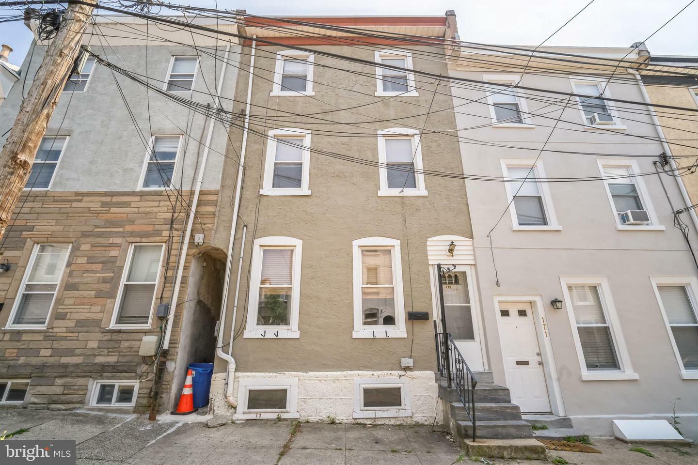 Property Photo:  173 East Street  PA 19127 