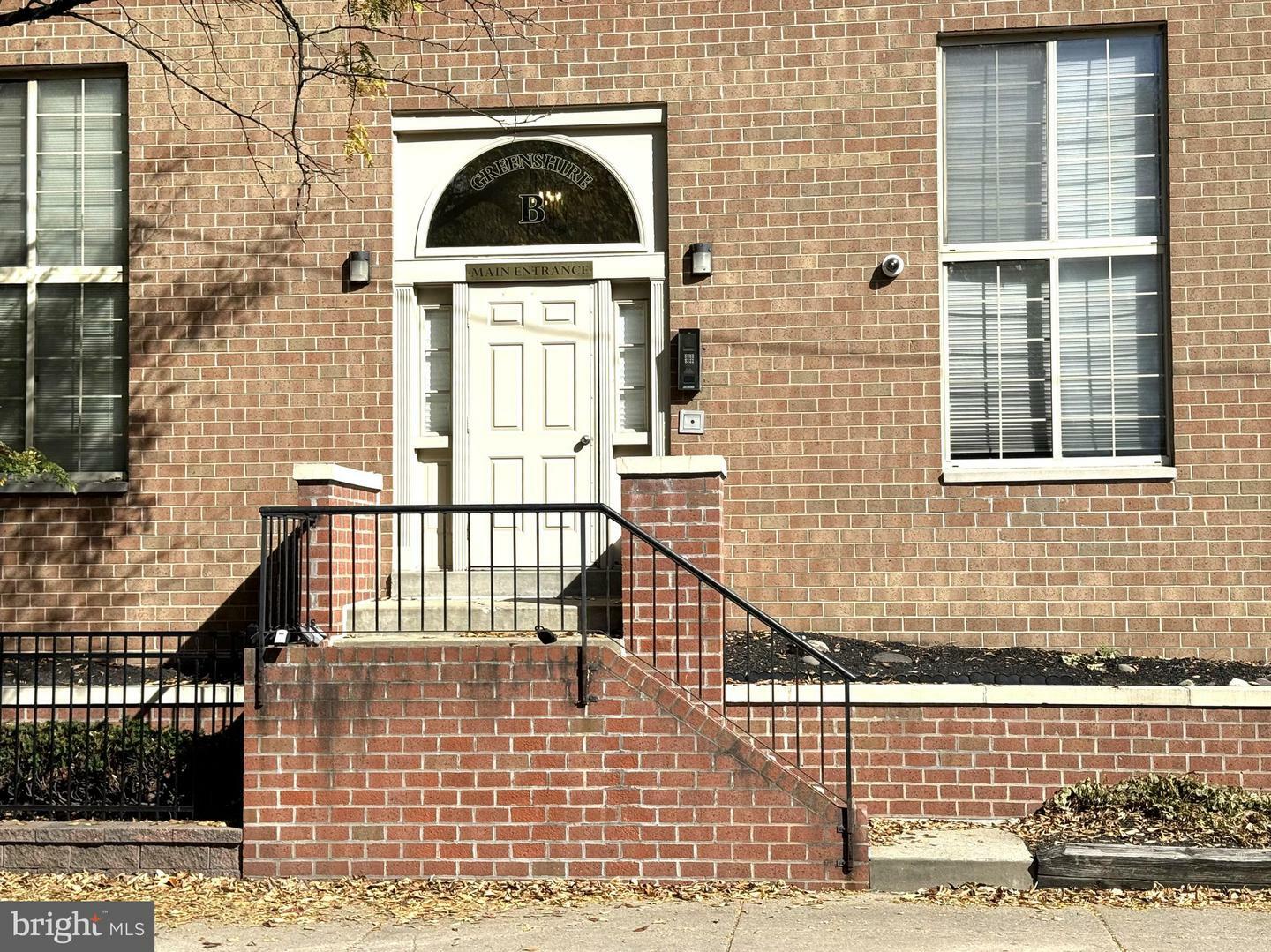 Property Photo:  2751 Pennsylvania Avenue B202  PA 19130 