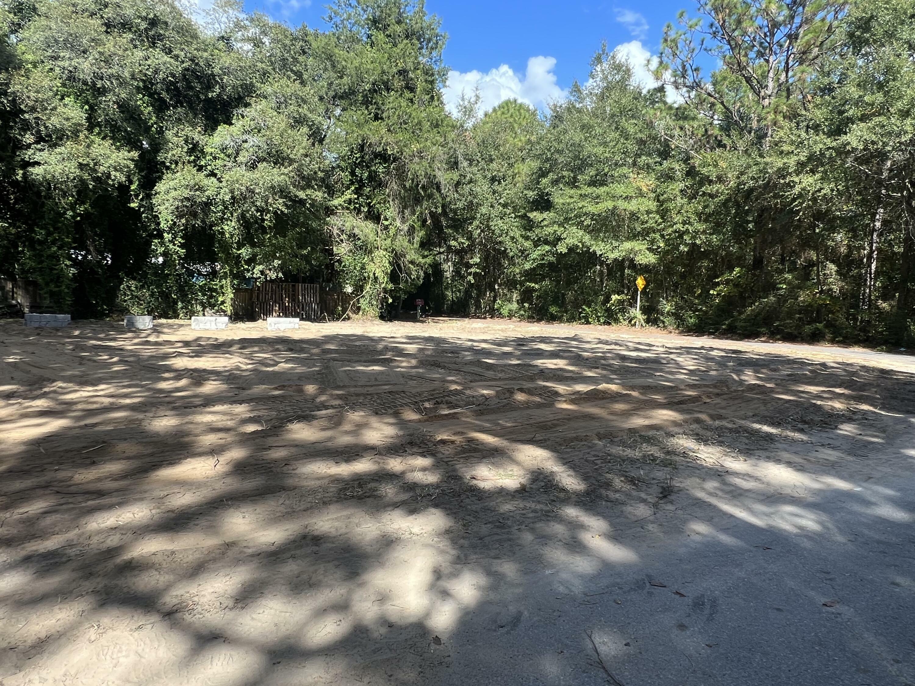 Property Photo:  3195 Pinewoods Drive  FL 32539 