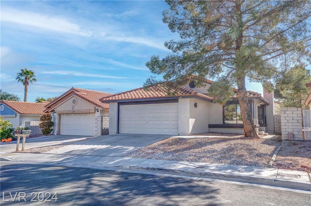 Property Photo:  657 Thousand Oaks Drive  NV 89123 