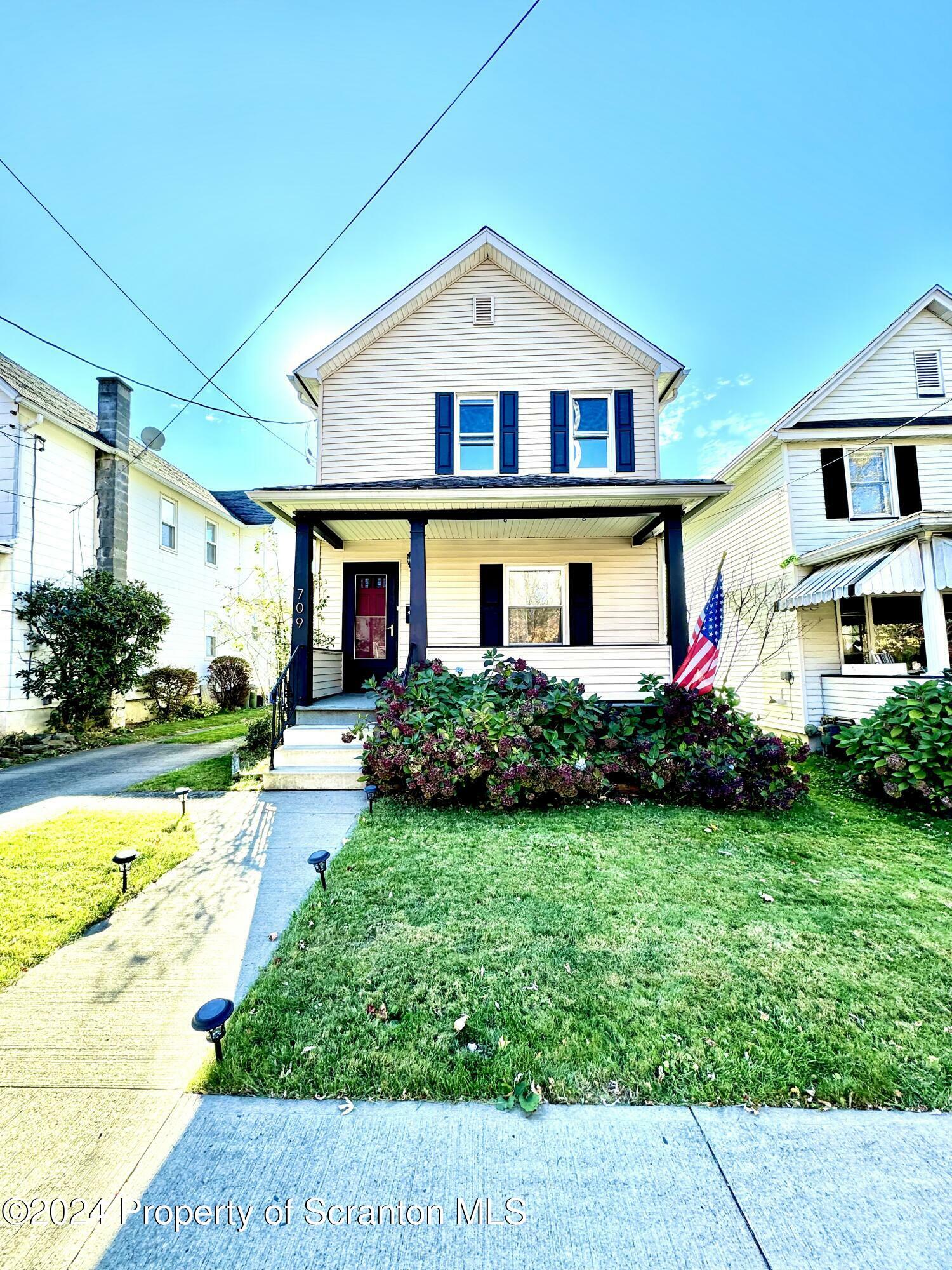 Property Photo:  709 E Grant Street  PA 18447 