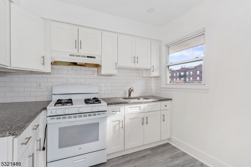 Property Photo:  86 Chestnut St 2  NJ 07070 