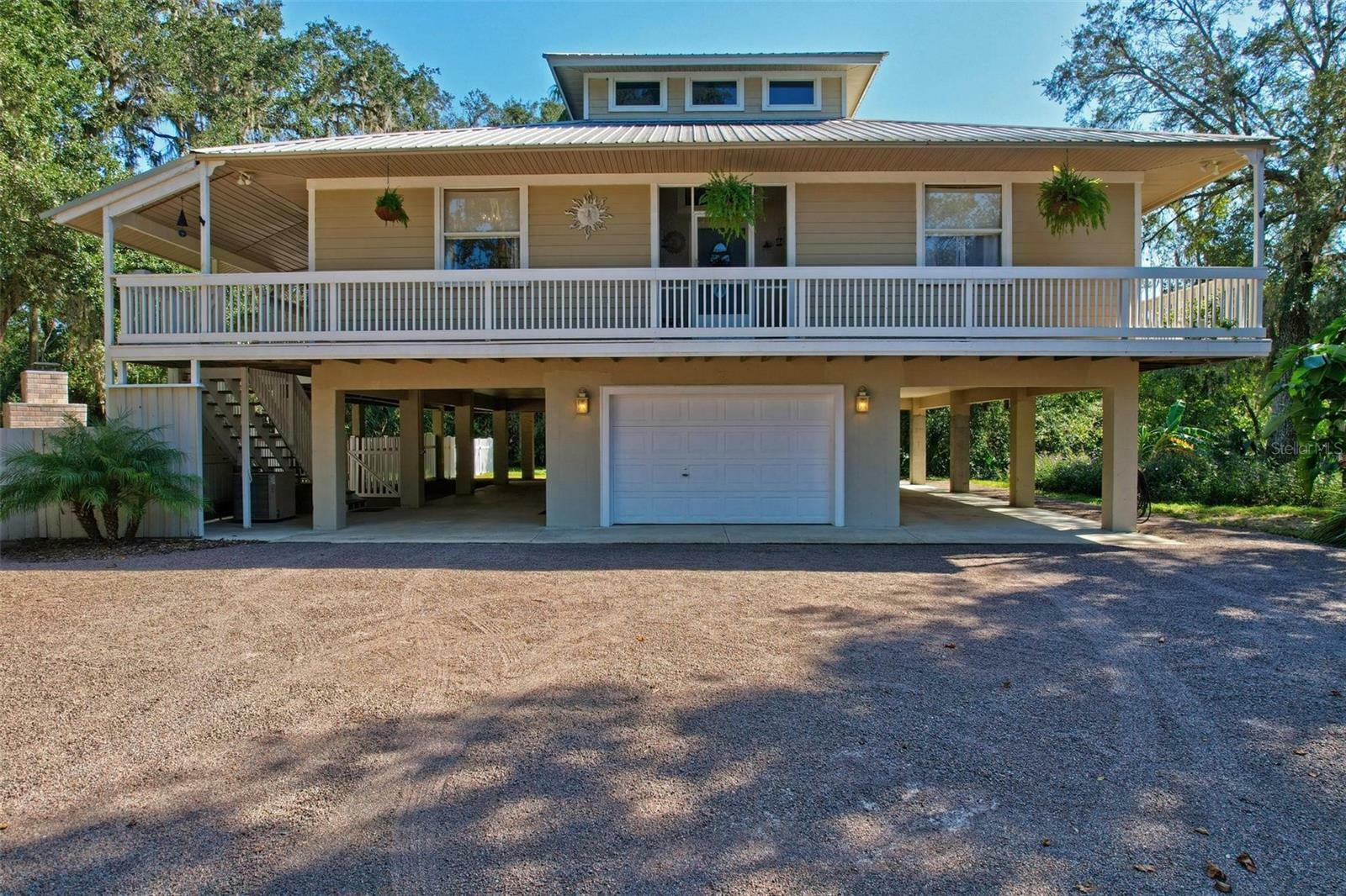 Property Photo:  4 Pamela Parkway  FL 32137 