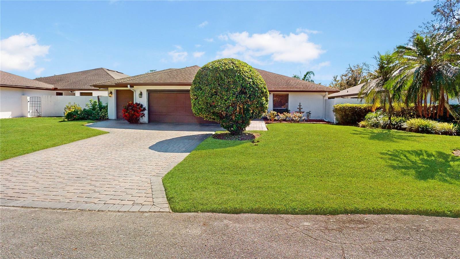 Property Photo:  21 Abbey Court  FL 33844 