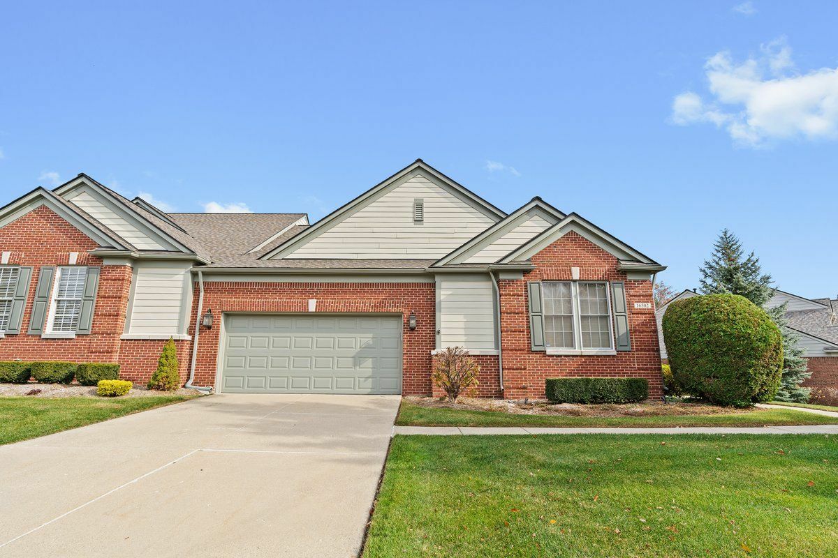 Property Photo:  16502 Cypress Court  MI 48168 4408 