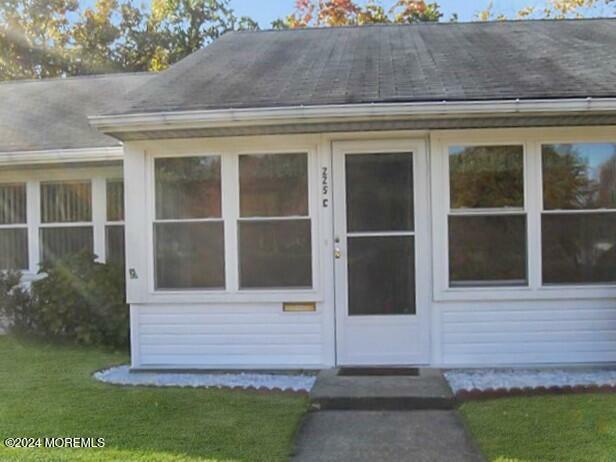 Property Photo:  225C Buckingham Court  NJ 08701 