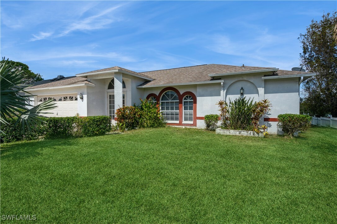 Property Photo:  8457 Grove Road  FL 33967 