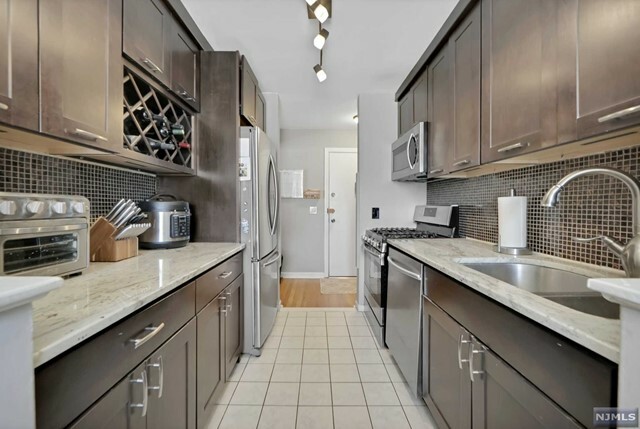 Property Photo:  565 Grove Street F1  NJ 07013 