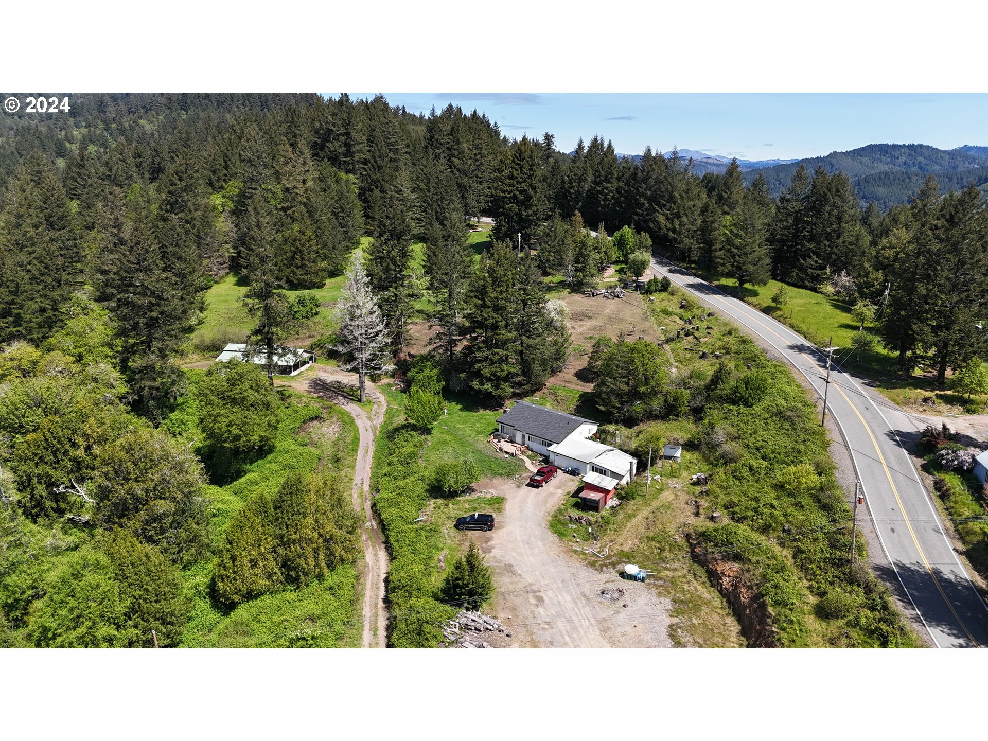 Property Photo:  17676 Gardner Ridge Rd  OR 97415 