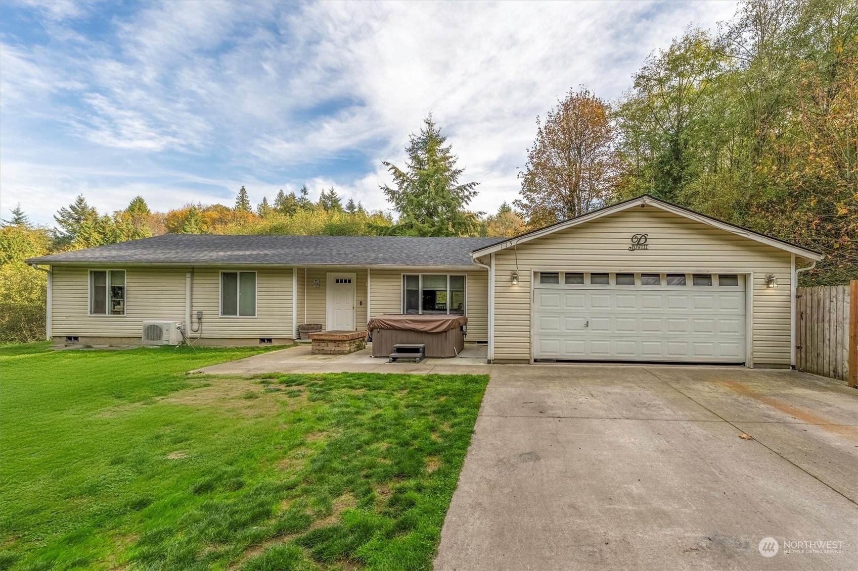 Property Photo:  115 Ridgecrest Lane  WA 98632 