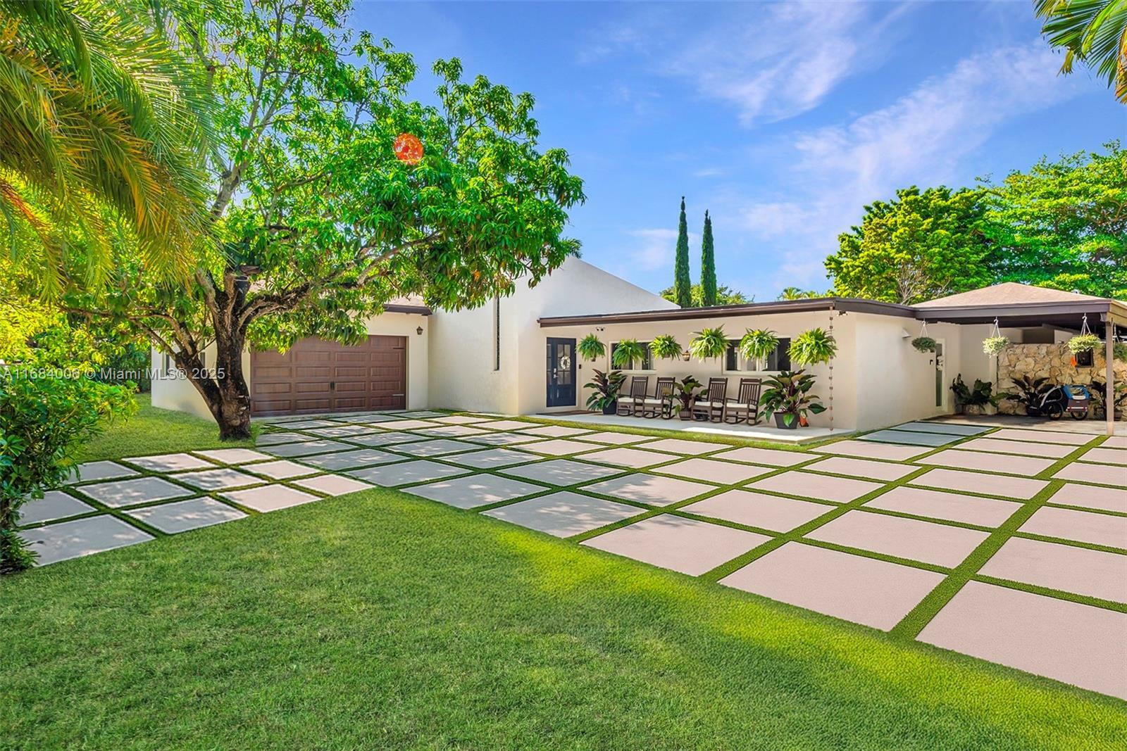Property Photo: 7650 SW 128th St FL 33156