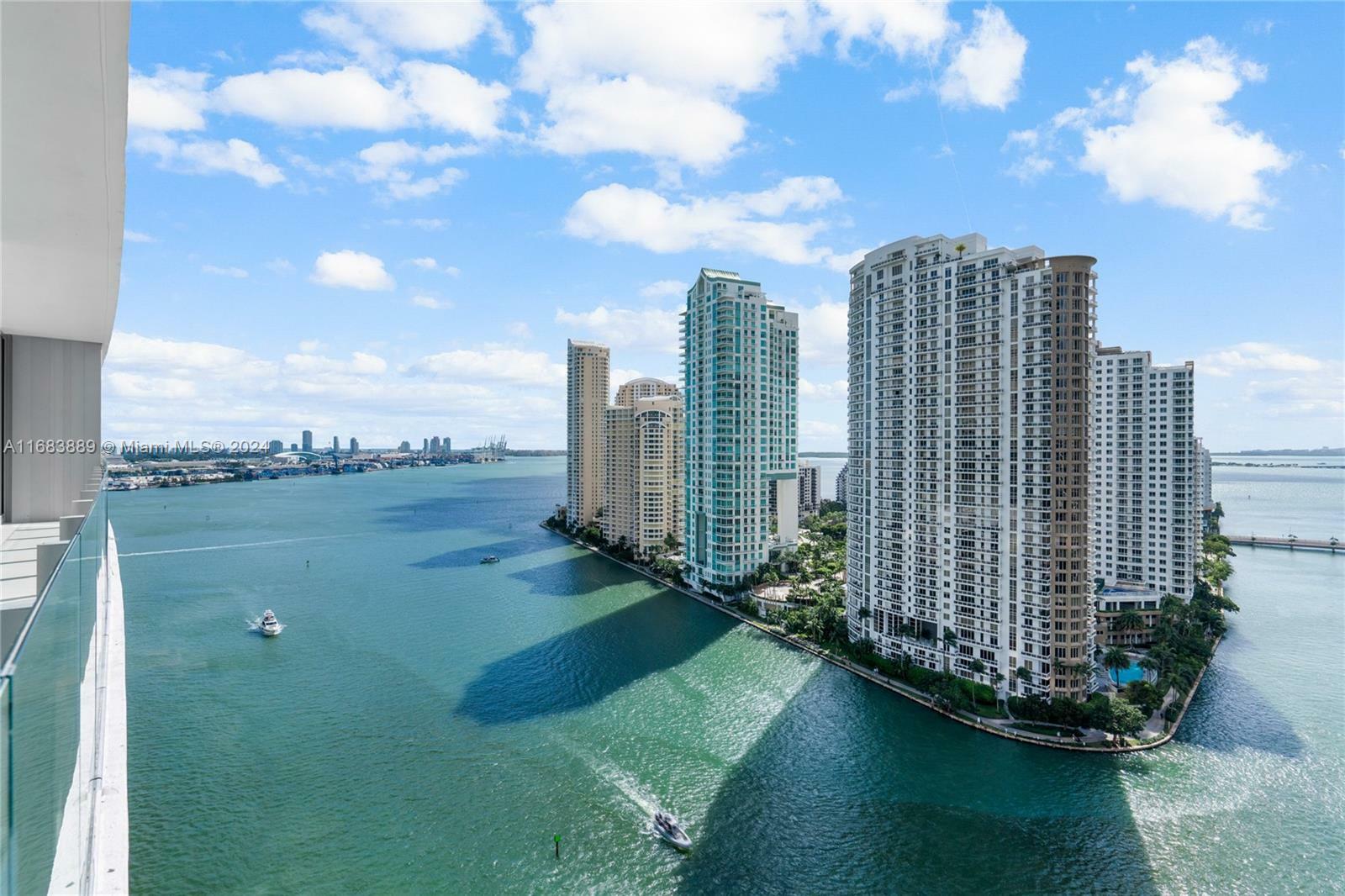 Property Photo:  300 Biscayne Blvd Way 2004  FL 33131 