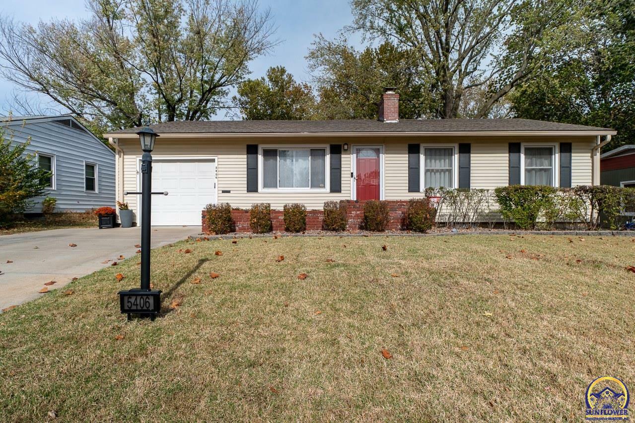 Property Photo:  5406 SW 27th Ter  KS 66614 