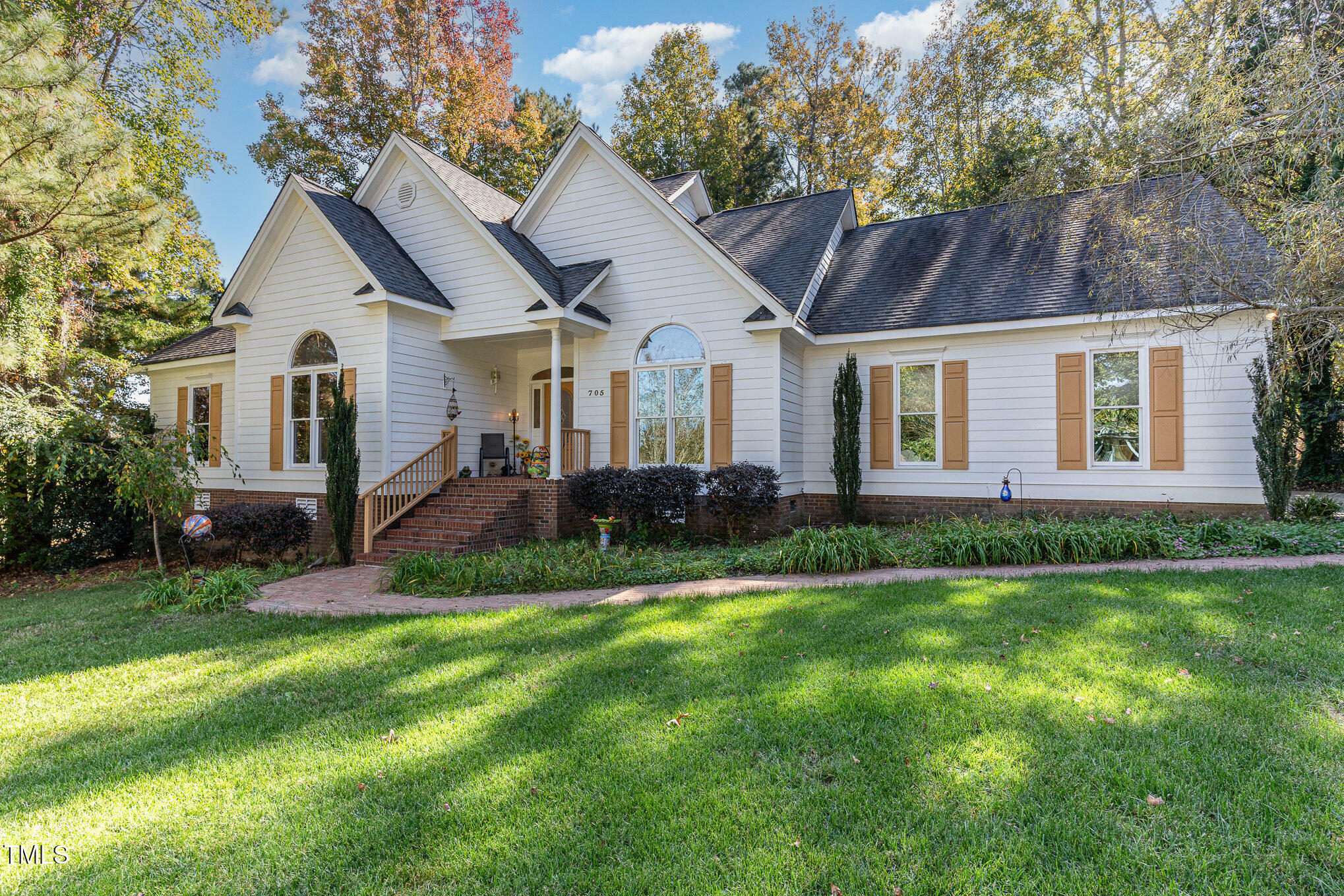 Property Photo:  705 Birkdale Drive  NC 27527 