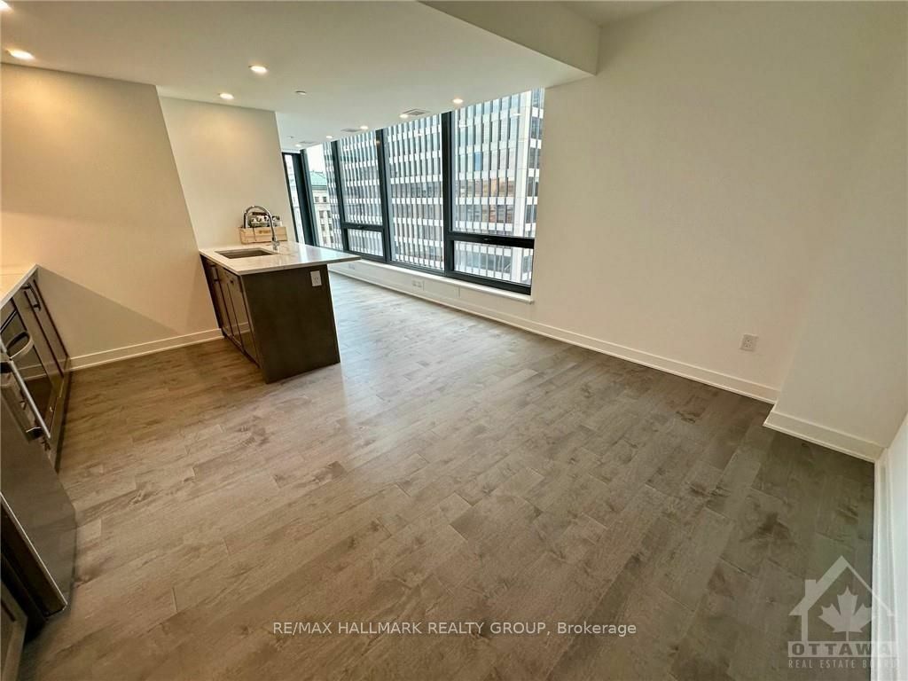 Property Photo:  340 Queen St 706  ON K1R 0G1 