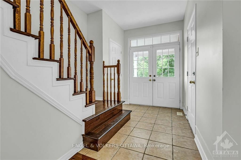 Property Photo:  793 Valin St  ON K4A 4Y9 