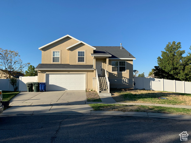 Property Photo:  6976 W Hunter Maple Cir S  UT 84128 