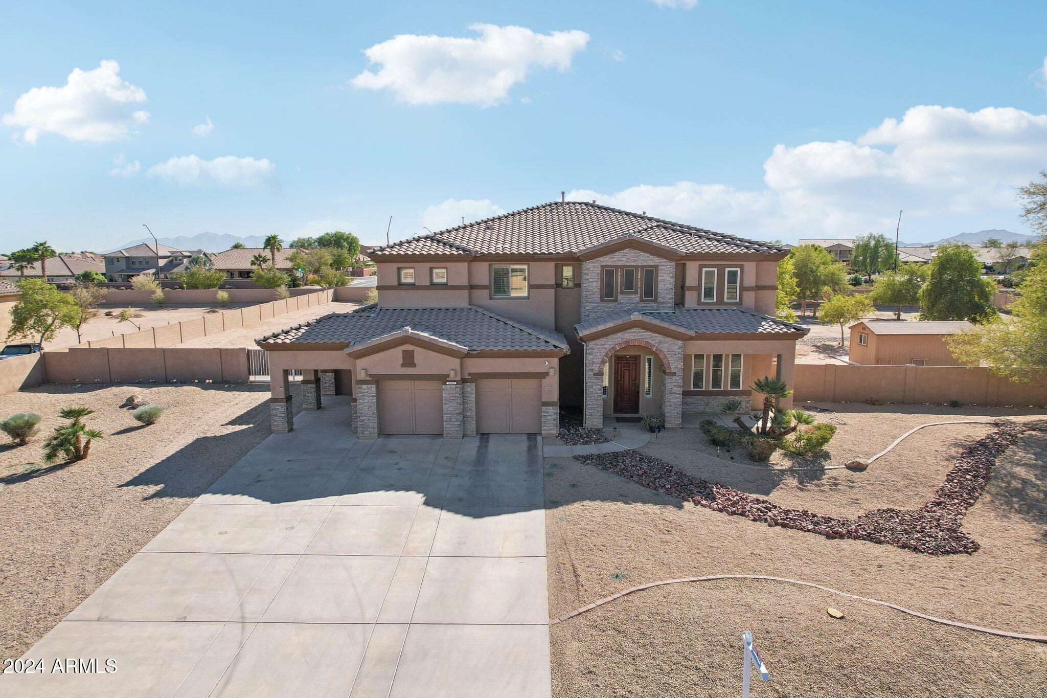 Property Photo:  18439 W Beryl Court  AZ 85355 