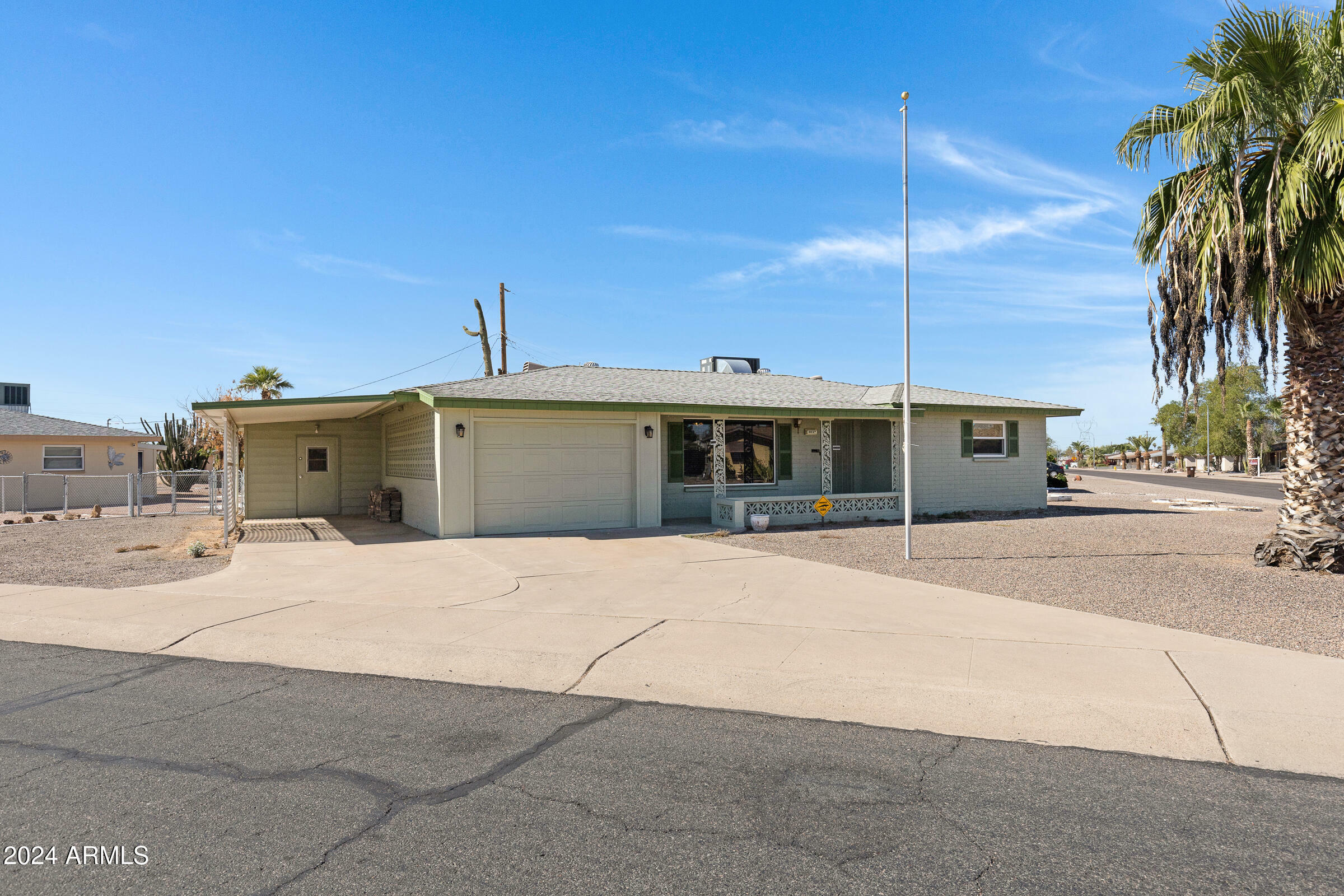 Property Photo:  5527 E Colby Street  AZ 85205 