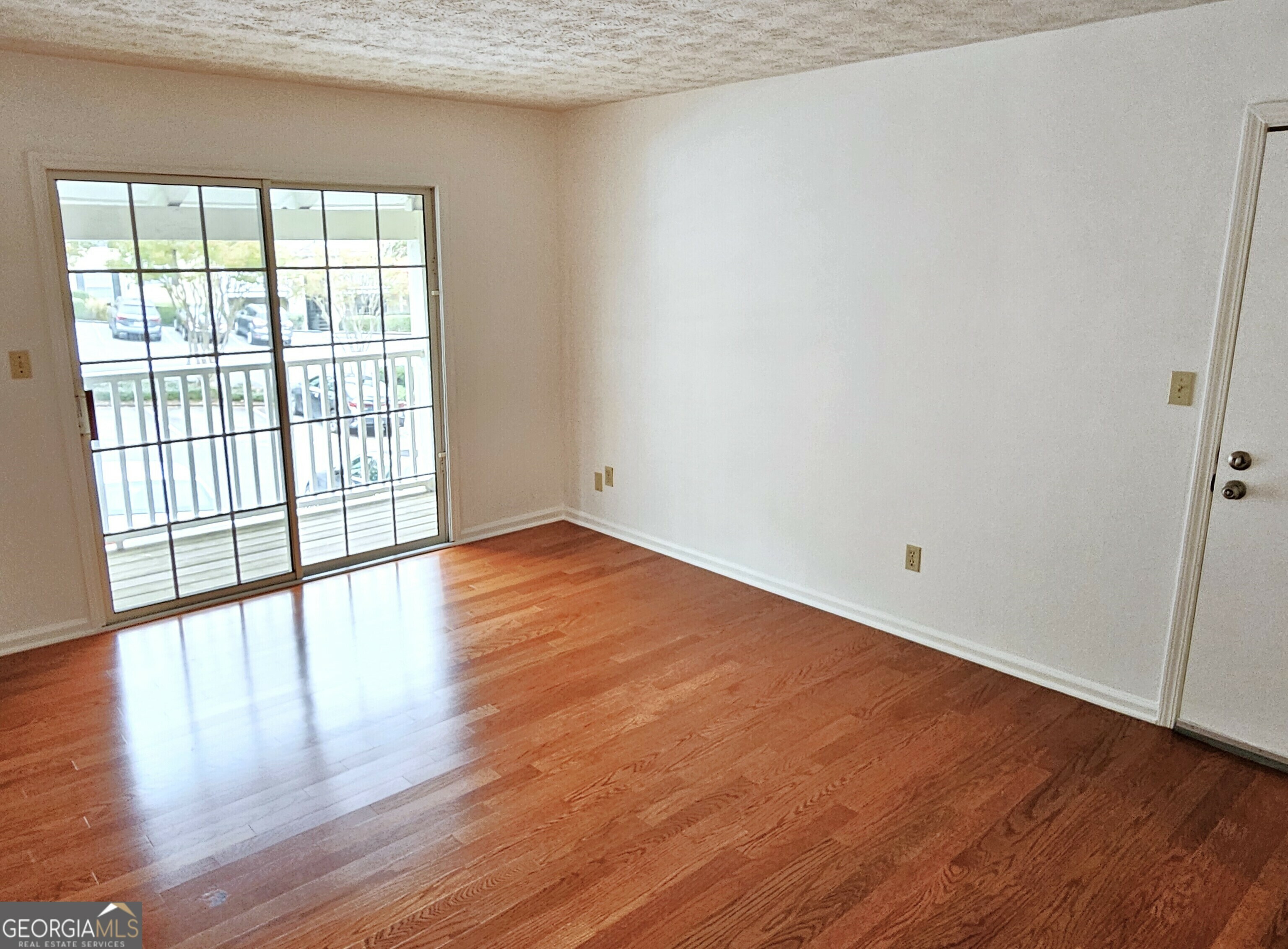 Property Photo:  3115 Seven Pines Court 304  GA 30339 