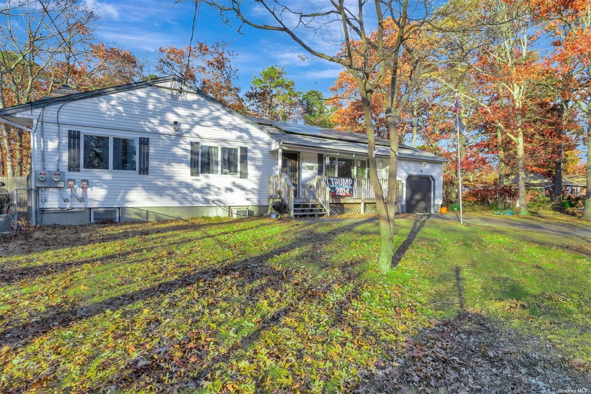 Property Photo:  25 Sweetbriar Drive  NY 11950 