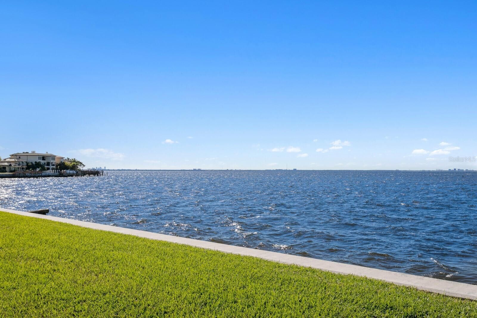 Property Photo: 5033 W San Miguel Street FL 33629