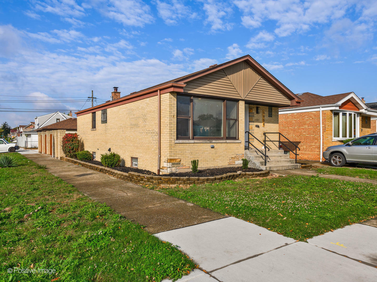 Property Photo:  5958 S Massasoit Avenue  IL 60638 