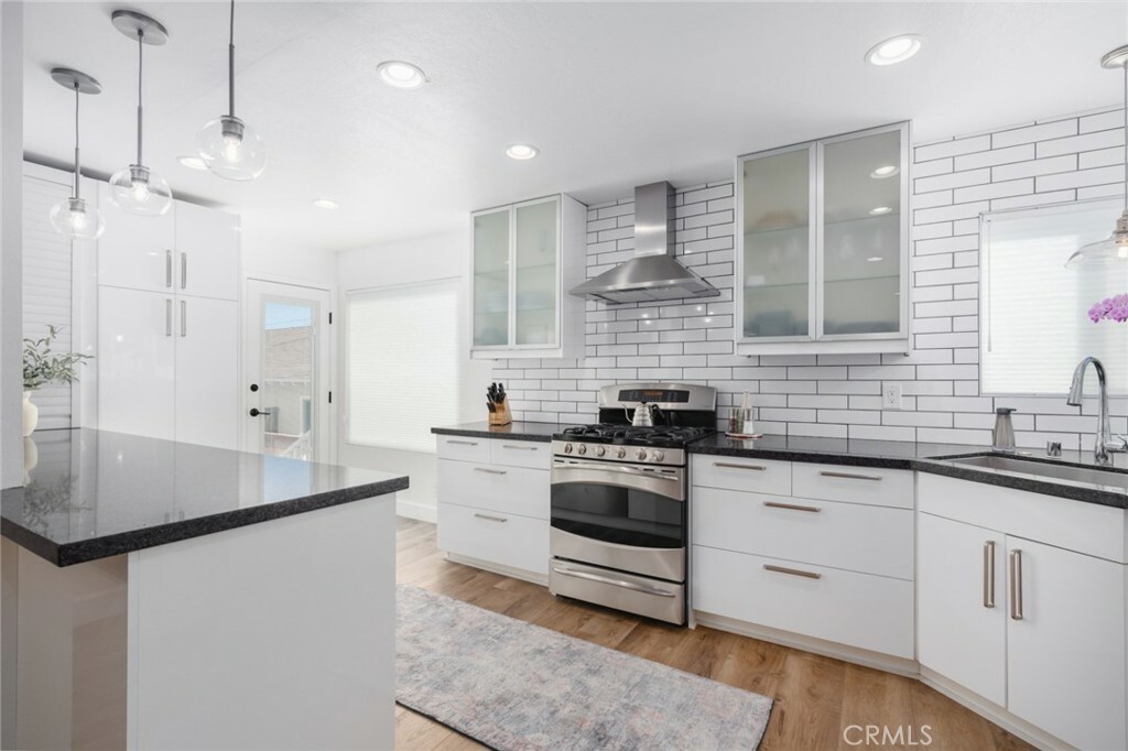 Property Photo:  183 Monte Vista Avenue F  CA 92627 