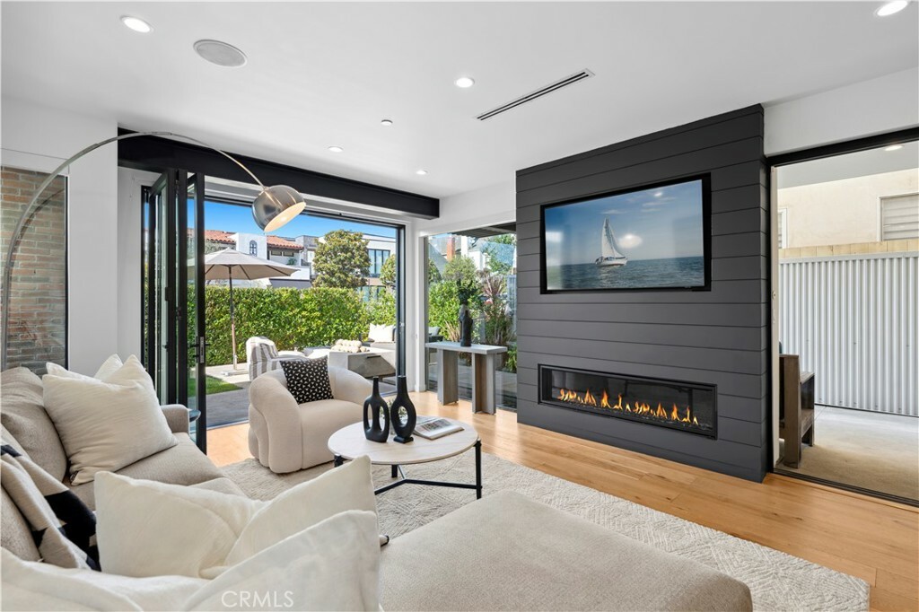 608 Orchid Avenue  Corona Del Mar CA 92625 photo