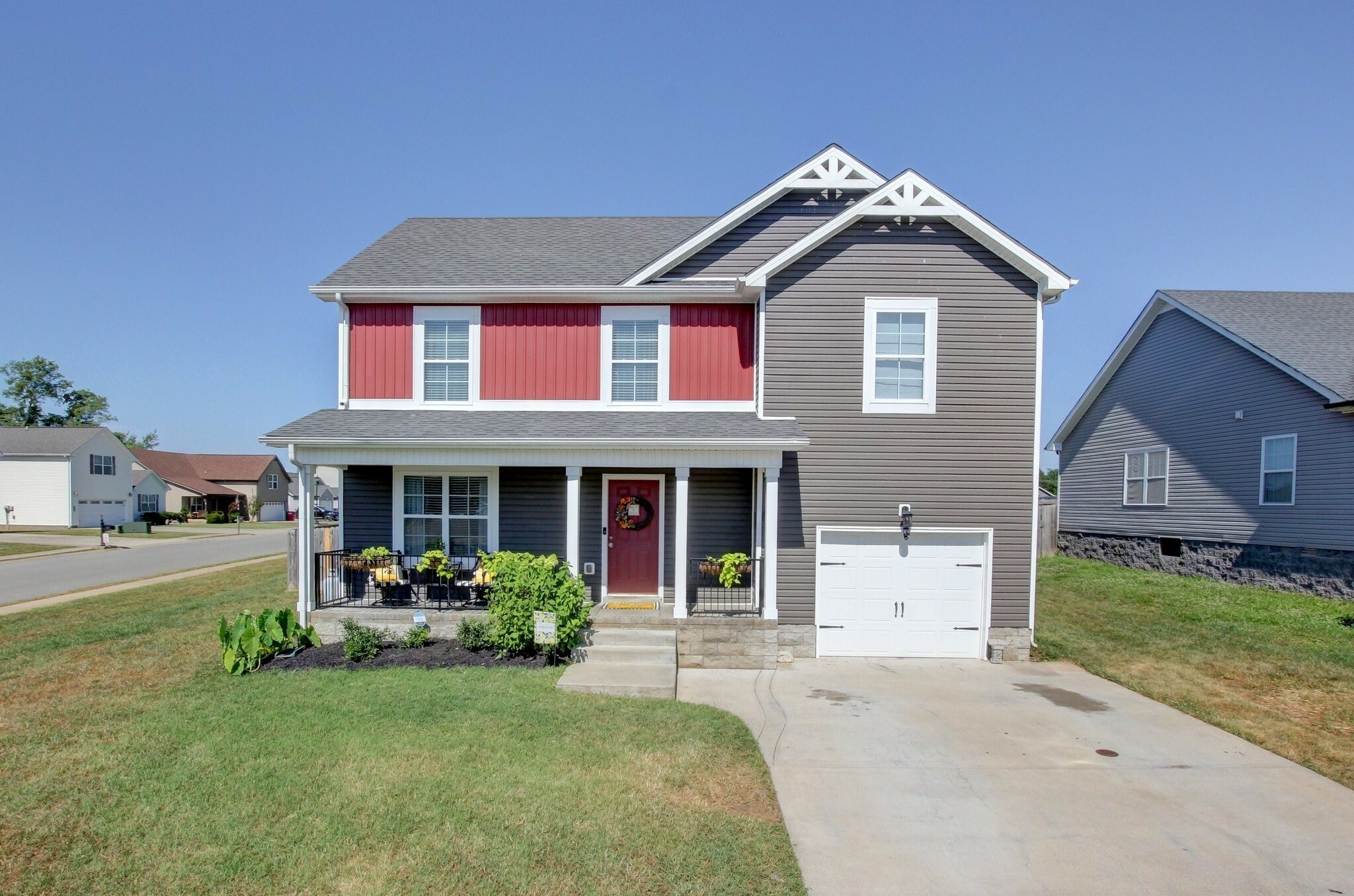 Property Photo:  500 Sitka St  TN 37040 