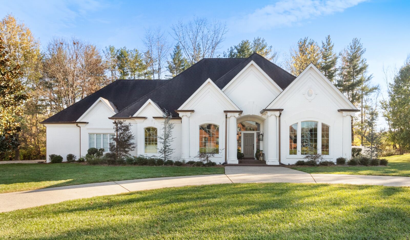 Property Photo: 296 Abby Ln TN 37043