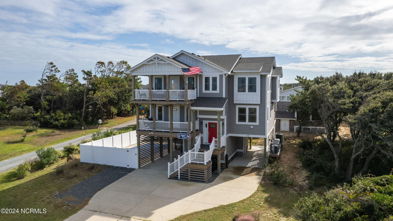Property Photo:  113 Acorn Oak Avenue  NC 27949 