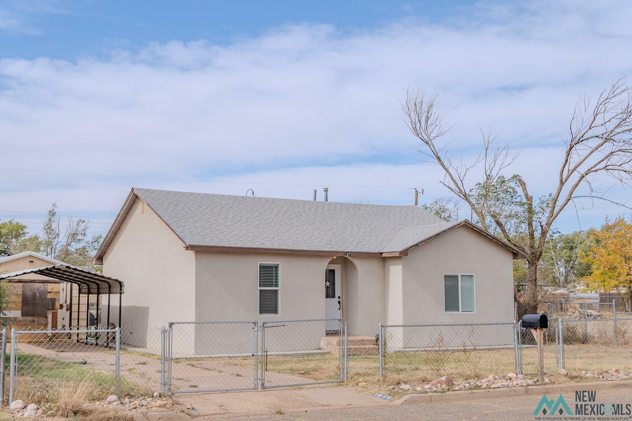 Property Photo:  1004 Chama Street  NM 88101 