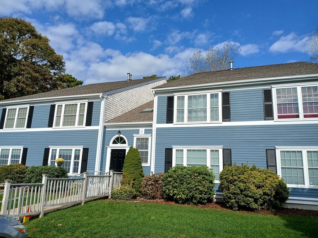 Property Photo:  2 Englewood Dr B6  MA 02645 