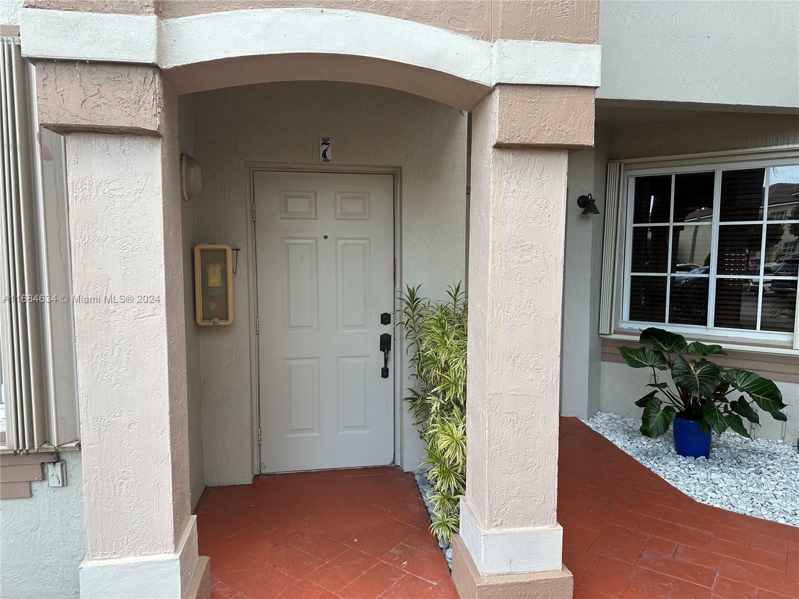 Property Photo:  8340 NW 10th St 7G  FL 33126 