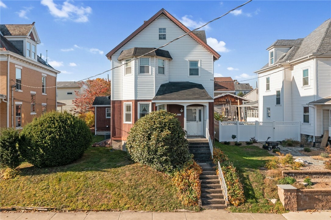 Property Photo:  618 Alexander Street  PA 15601 